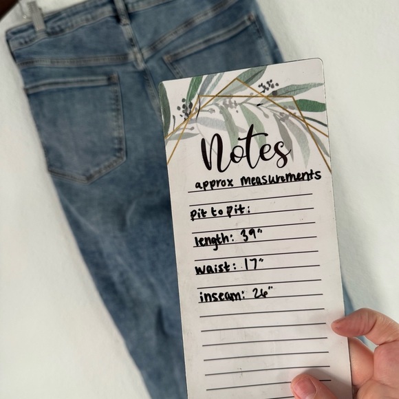 High-Waisted O.G. Straight Extra Stretch Ripped Cut-Off Jeans Women Size 14 NWT - Picture 9 of 11